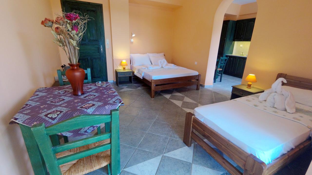 Hotel Zeus Karystos  Ngoại thất bức ảnh