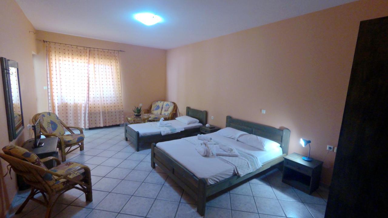 Hotel Zeus Karystos  Ngoại thất bức ảnh