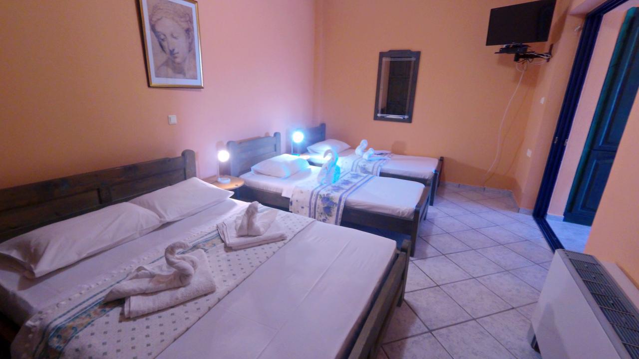 Hotel Zeus Karystos  Ngoại thất bức ảnh