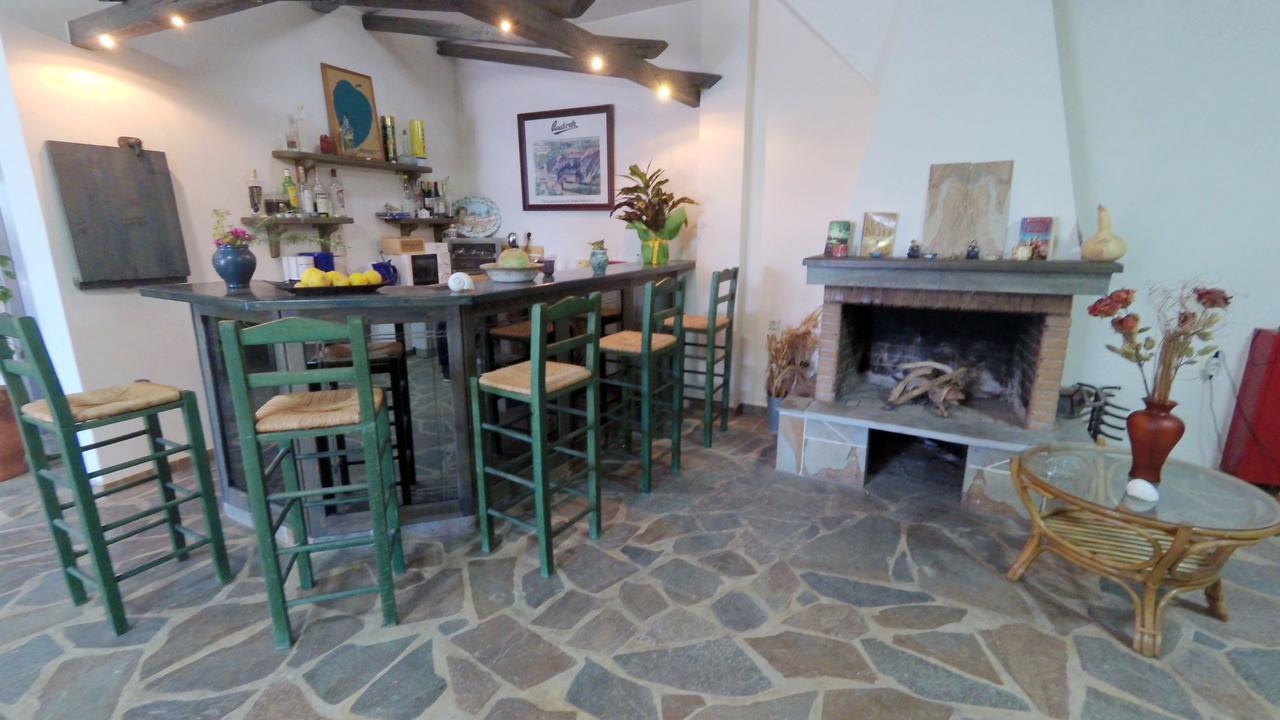 Hotel Zeus Karystos  Ngoại thất bức ảnh